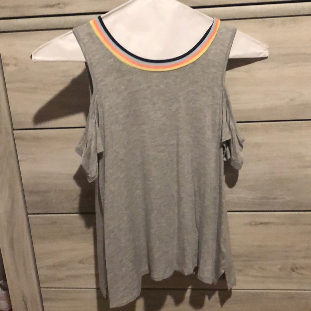 Grey shoulder less shirt